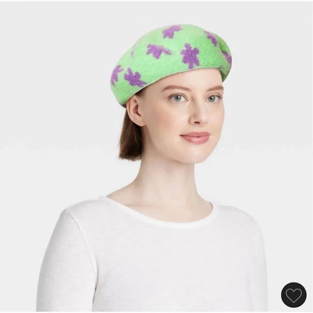 Wild Fable WomenโsโMint Green Floral Knit Beret OneโSize